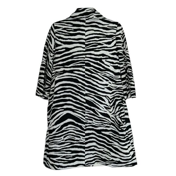 Appraisal Zebra Print Black and White
Jacket(Size Small) - Picture 2 of 6